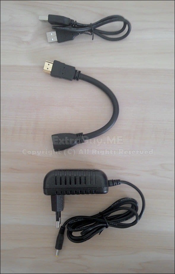 Rikomagic_V5_Quad_Core_Android_TV_Stick_Accessories_thumb.jpg