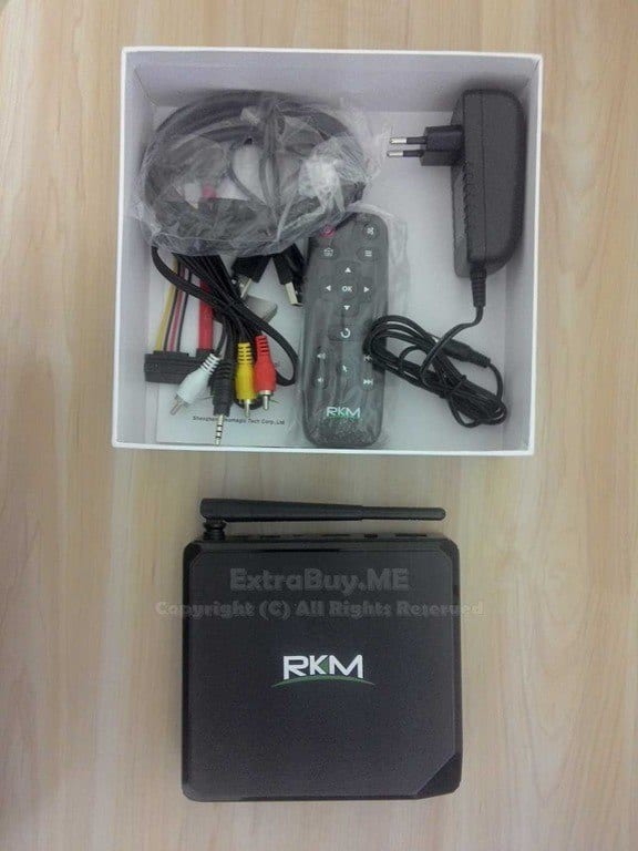 MK80_TV_Box_With_Package.jpg