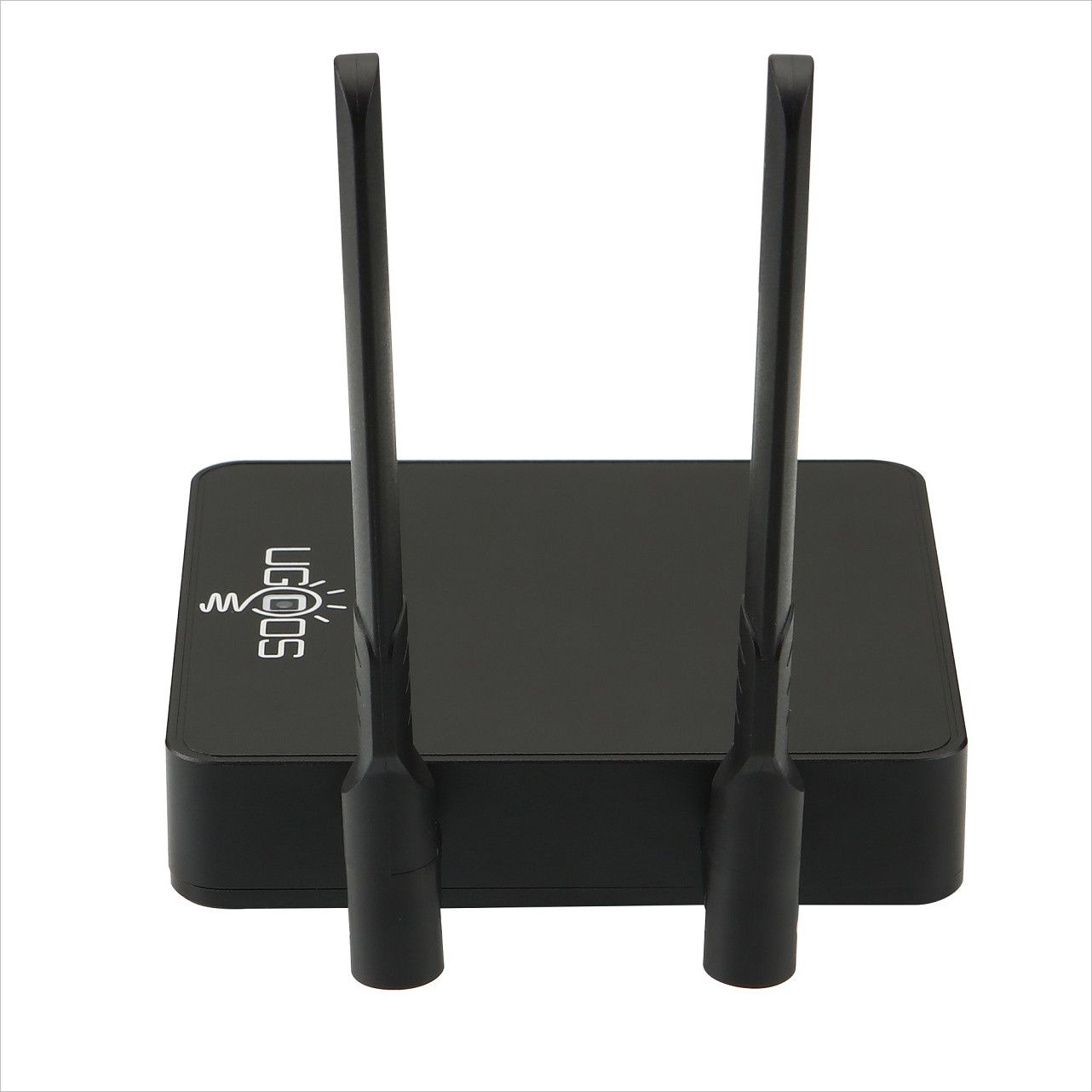 Ugoos-AM8-TV-Box_6