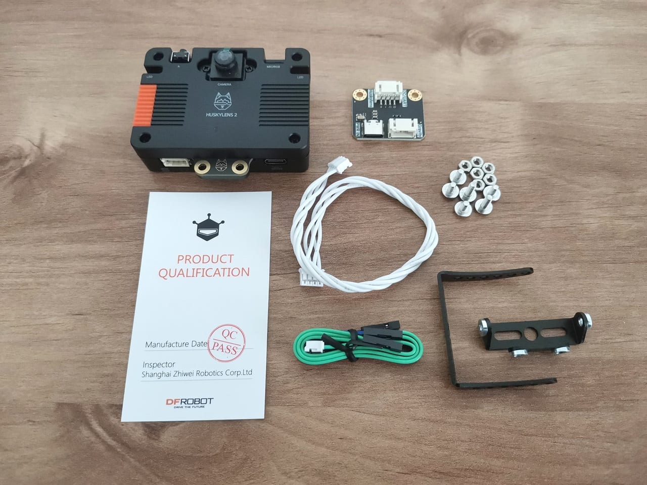 HUSKYLENS 2 Kit Items