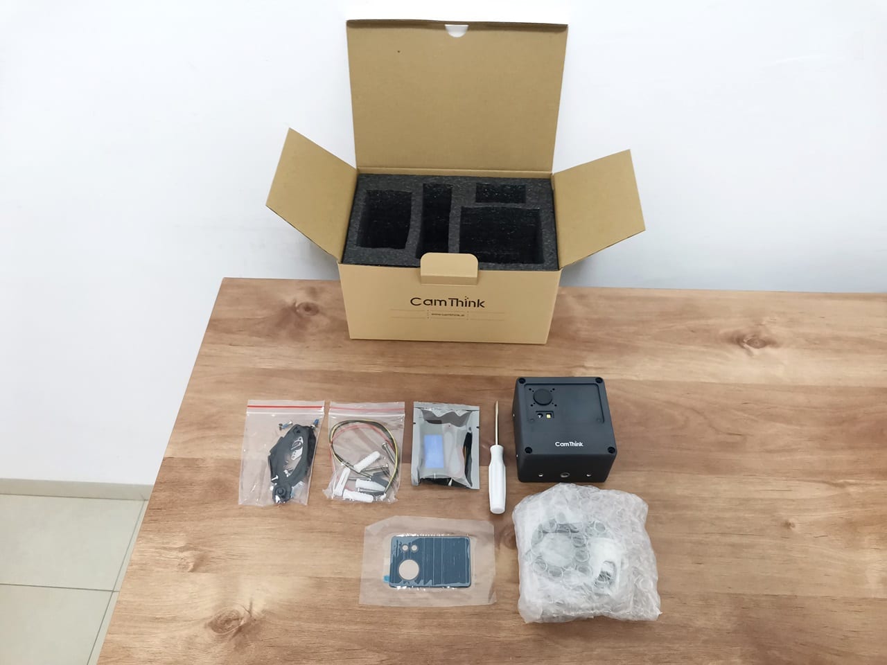 NE301 AI Camera Unbox 3