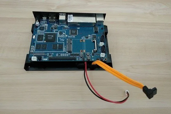 Banana PI R2 Assembly 3 Banana PI R2 Assembly 3