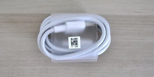 Huawei P20 Items 4 Huawei P20 Items 4