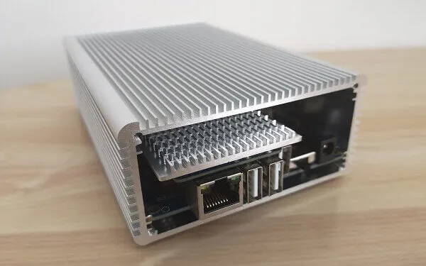 NEO Plus2 With 1 bay NAS Dock P4