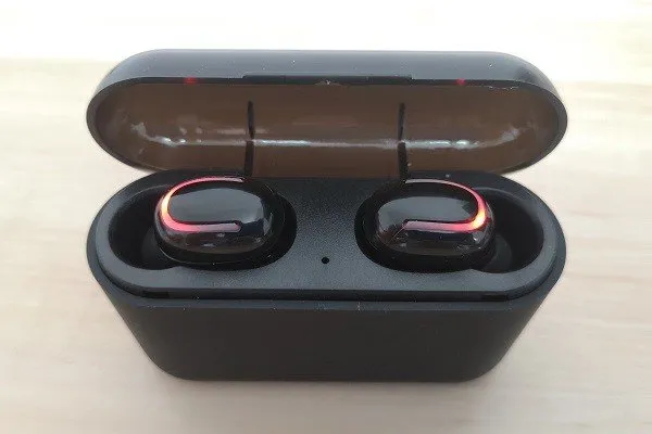Q32TWS Case Earphone 3 Q32TWS Case Earphone 3