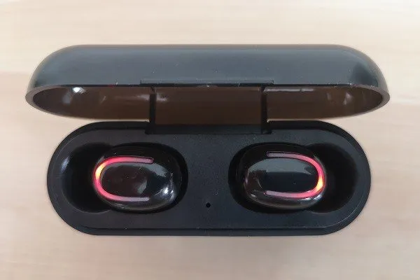 Q32TWS Case Earphone 4 Q32TWS Case Earphone 4