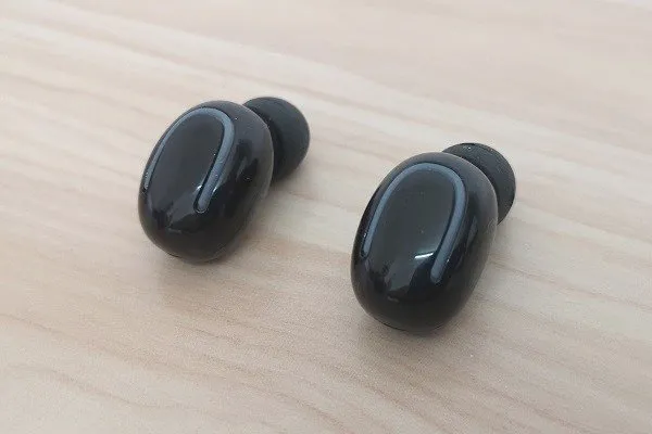 Q32TWS Earphone 2 Q32TWS Earphone 2