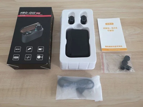Q32TWS Unboxing 2 Q32TWS Unboxing 2