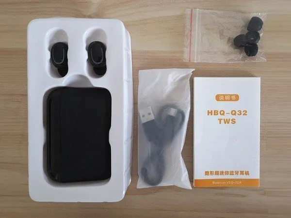 Q32TWS Unboxing 4 Q32TWS Unboxing 4