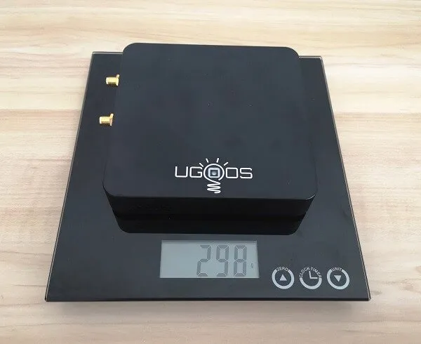 Ugoos AM6 Checking Weight