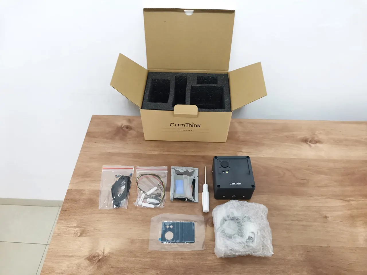 NE301 AI Camera Unbox 3