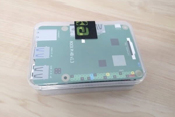 ROCKPi 4 Items 01