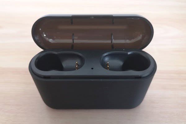 Q32TWS Case Earphone 1