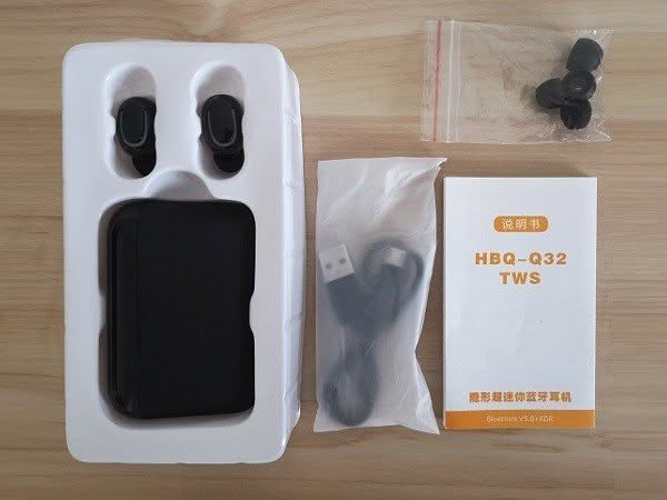 Q32TWS Unboxing 4