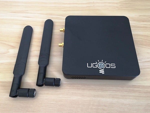 Ugoos AM6 Antennas P2