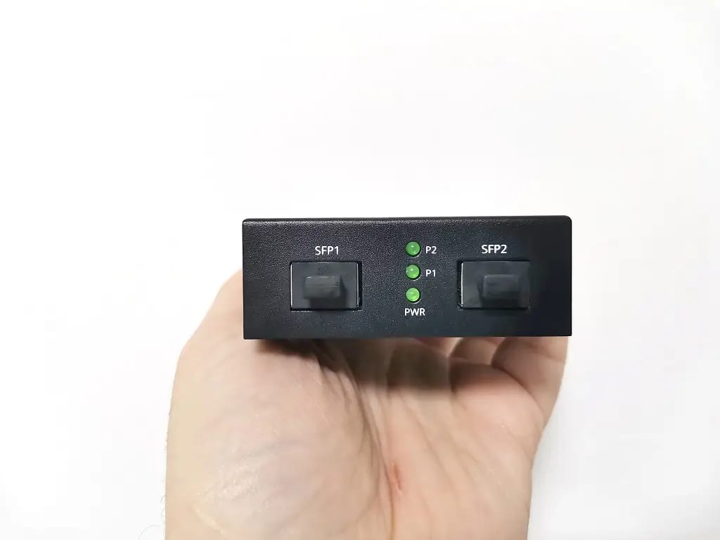 G0200 Sfpmedia Converter Hand View 4