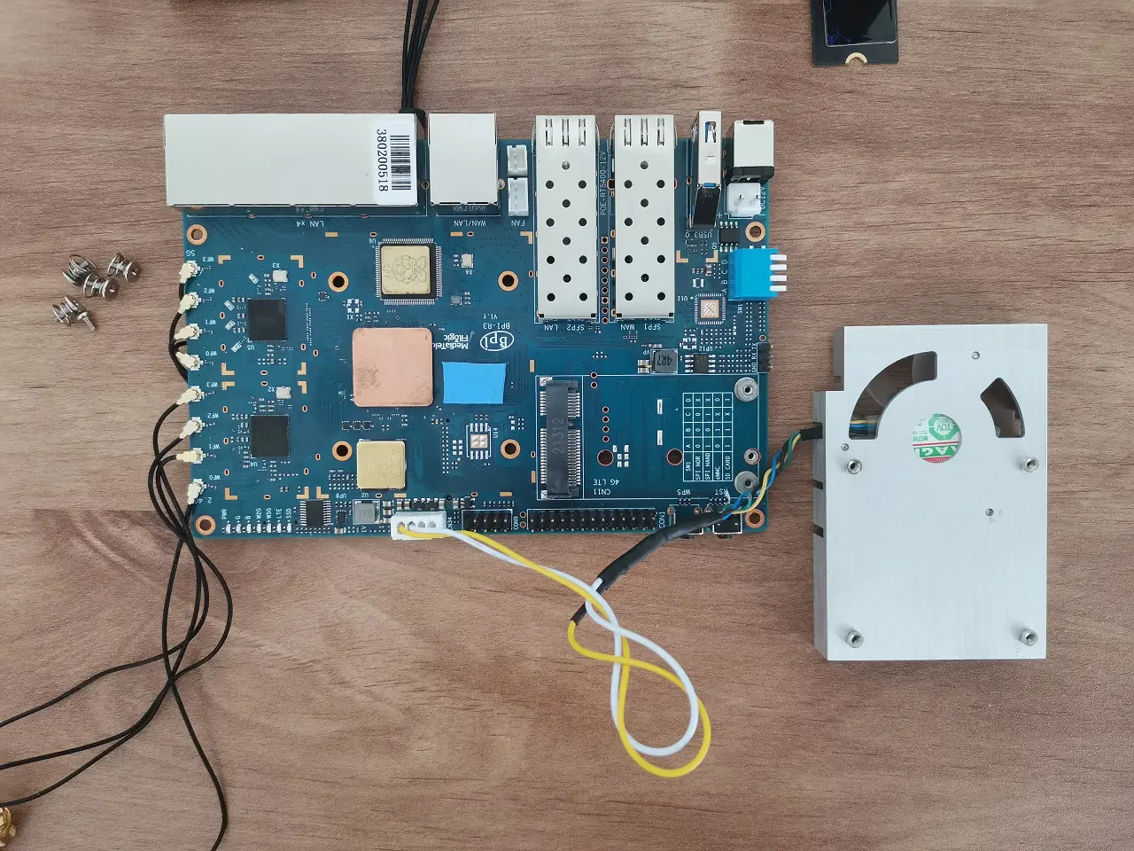 Banana Pi R3 Heatsinks 2
