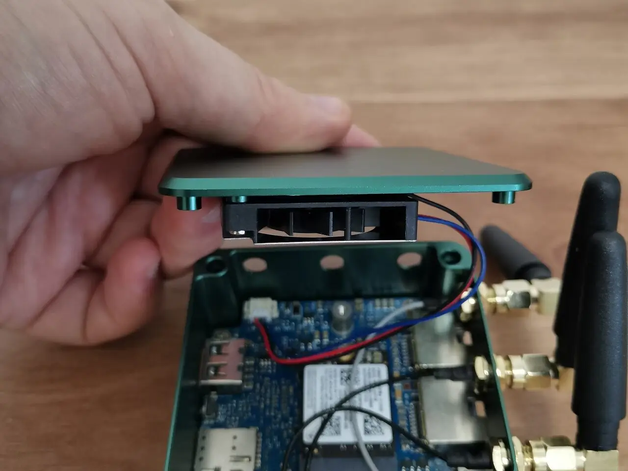 BPI-R3-Mini-NVMe-Install_7