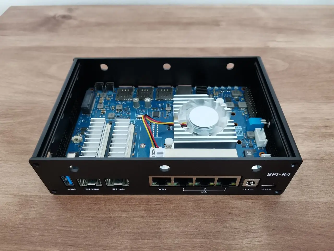 Banana Pi R4 Metal Case ASM 3