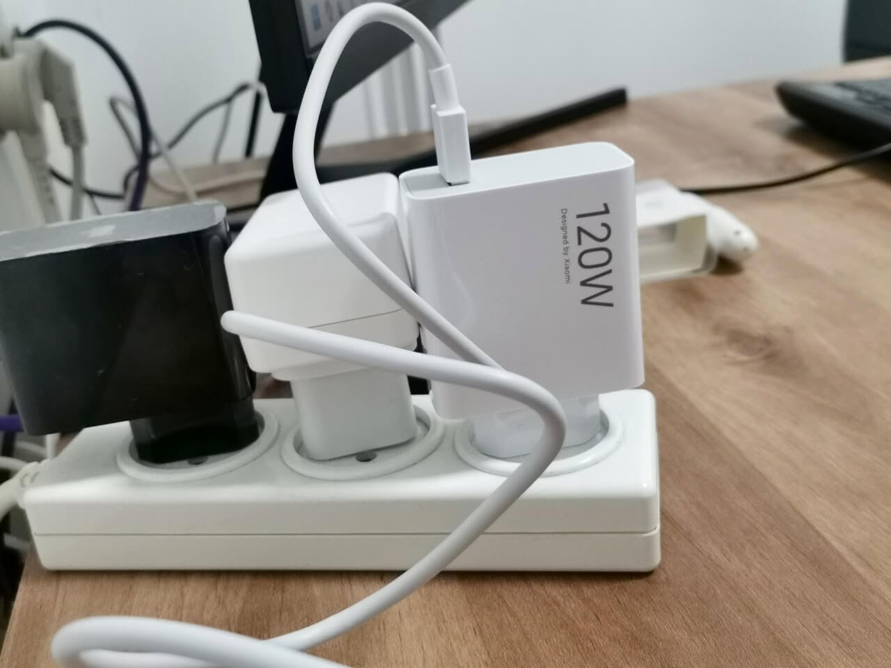 Poco F6 Pro Charging 5
