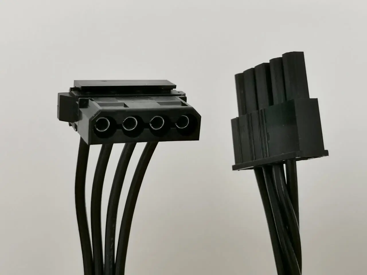5 Pin Moldex Power Cable 3