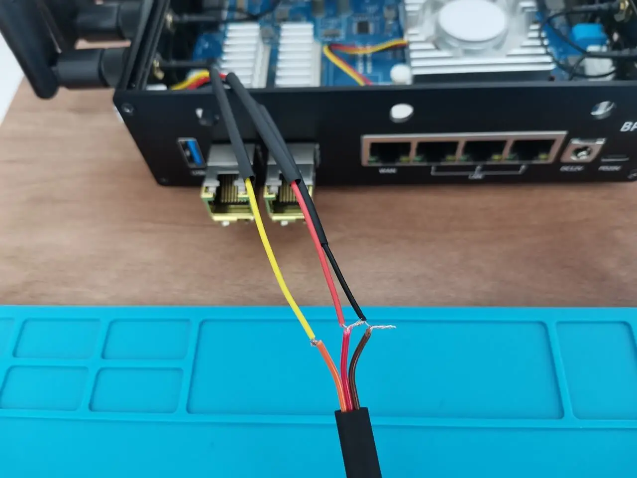 Banana Pi BPI R4 UART Cable 4 Banana Pi BPI R4 UART Cable 4