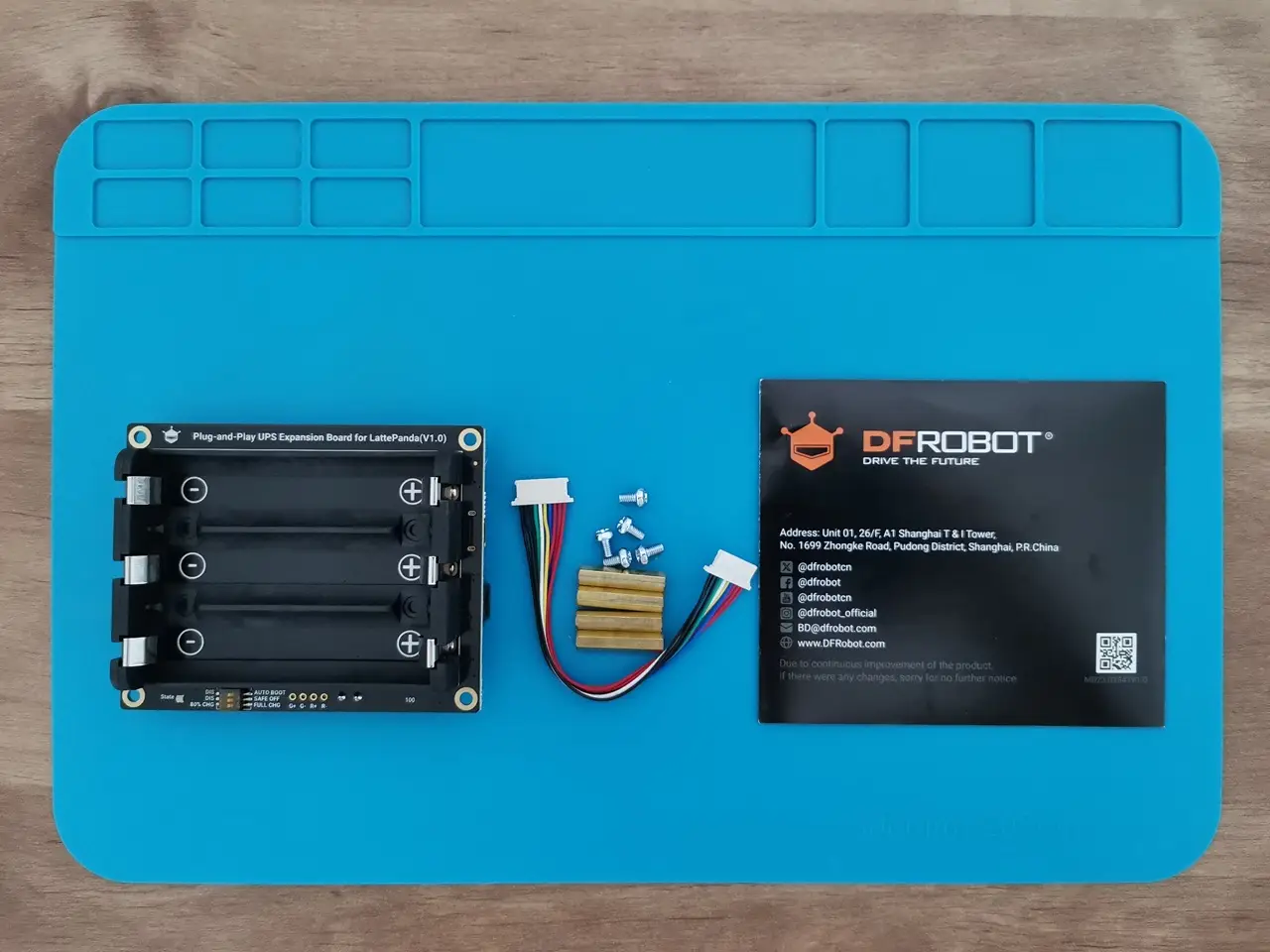 LatteIOT Smart UPS 4 LatteIOT Smart UPS 4