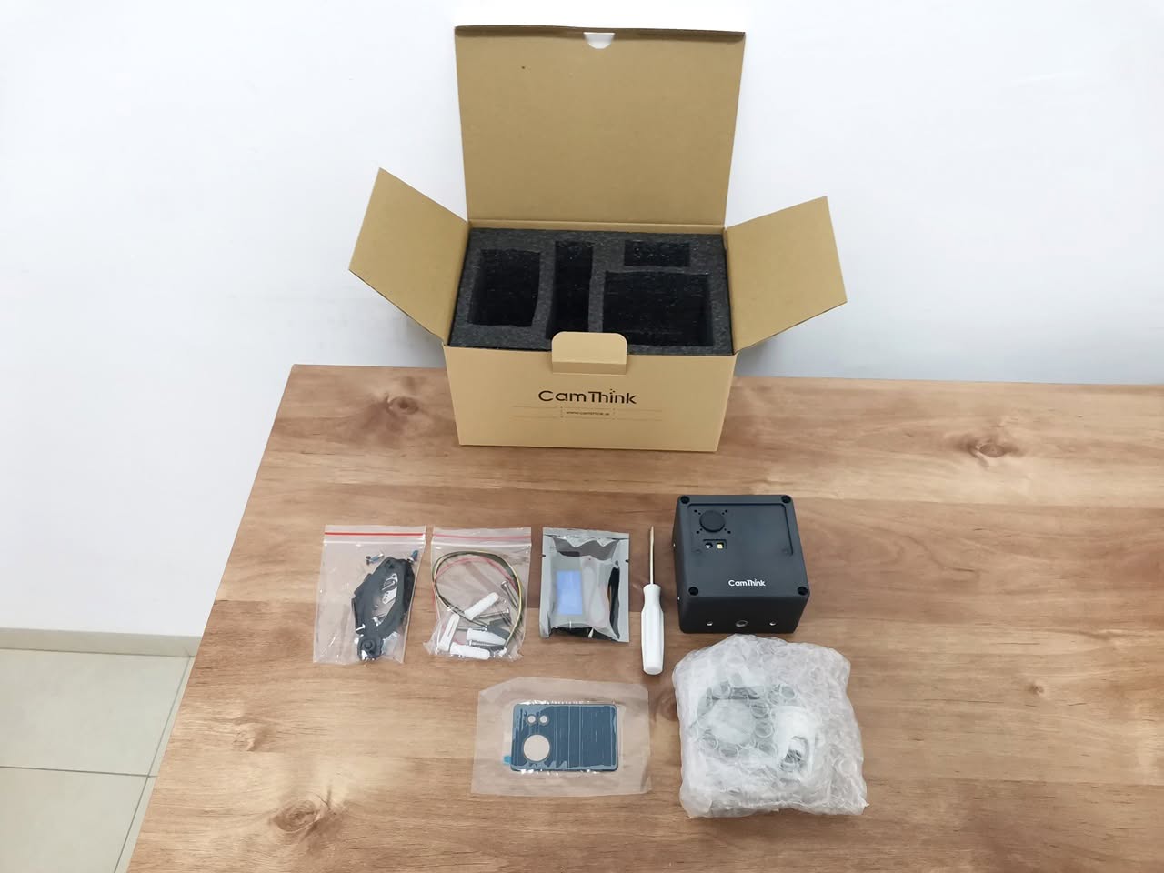 NE301 AI Camera Unbox 3