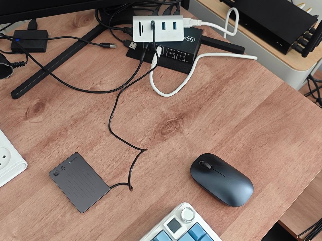 WaveNote Charging 4