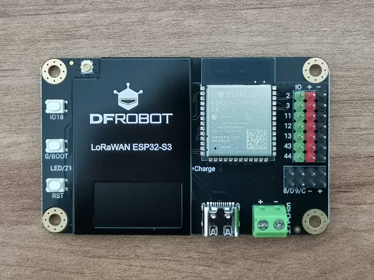 DFRobot LoRaWAN ESP32 S3 2