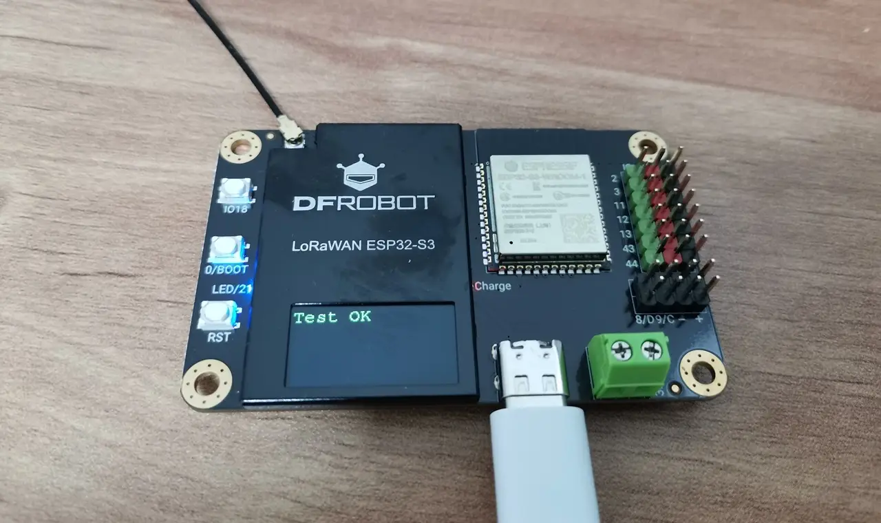 LoRaWAN ESP32 S3 Board Powered